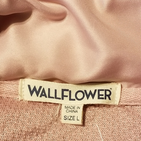 Wallflower Sherpa Cozy Lightweight Pullover Jacket Front Kangaroo Pocket - Picture 8 of 10